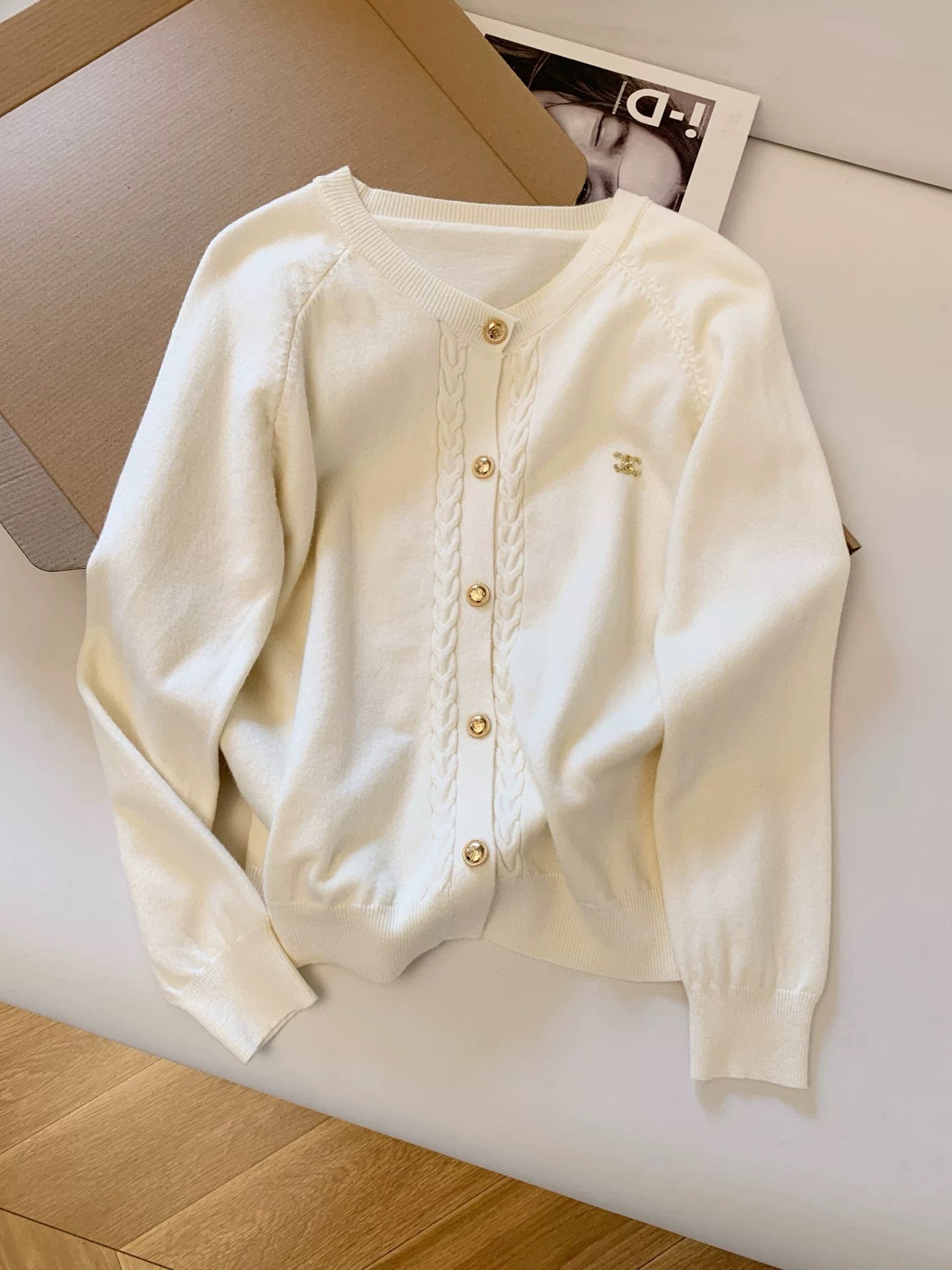 CLNE COUTRE STRICKJACKE
