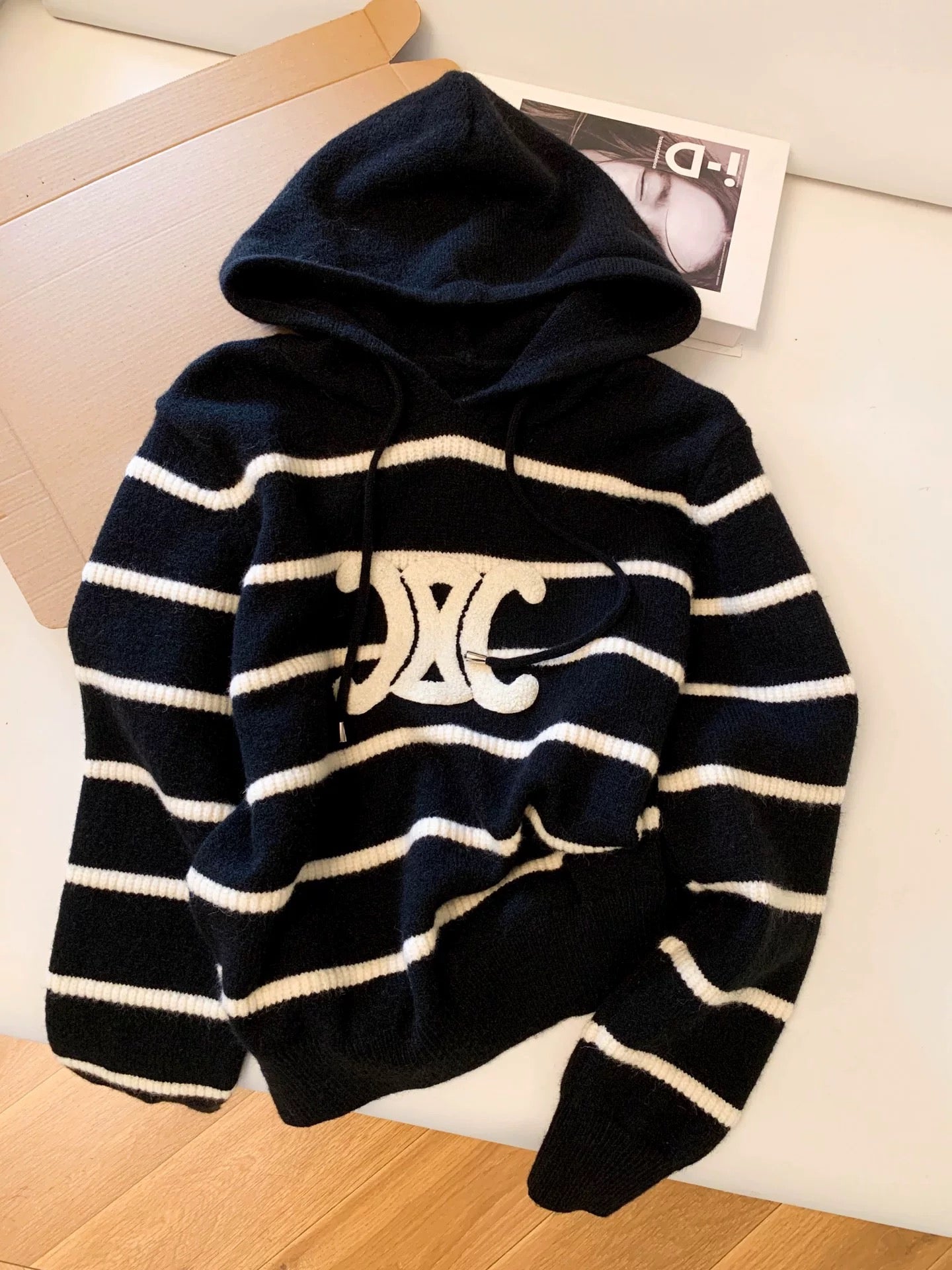 CLNE ZEBR HOODIE