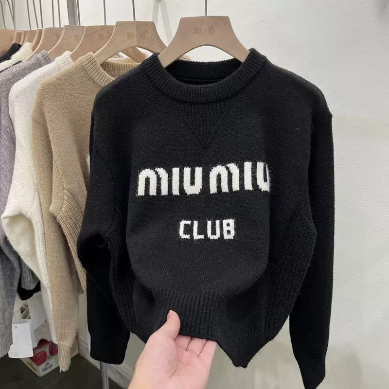 MMIU LOG SWEATER